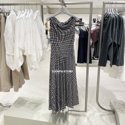UR&DC2026春季新款潮流拼接格纹印花斜领漏肩无袖收腰显瘦连衣裙