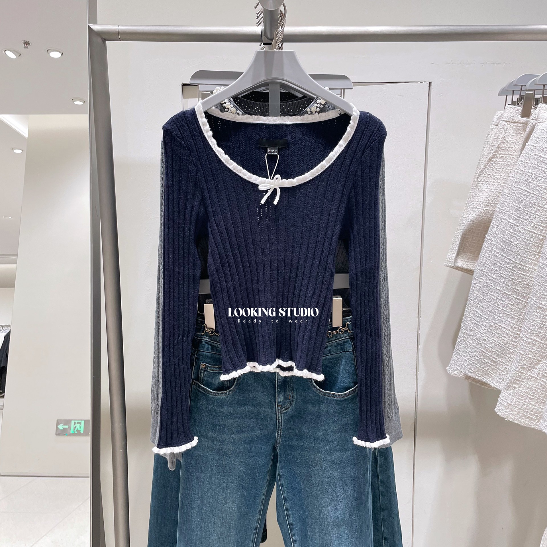 UR&DC2025秋季新款撞色木耳边圆领蝴蝶结长袖针织衫女薄短款上衣