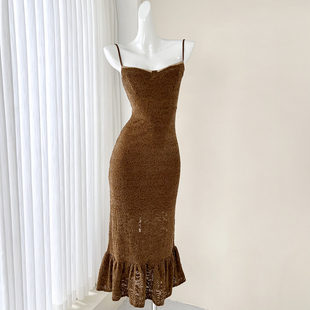 显瘦吊带调节中长款 设计感修身 连衣裙 性感开叉蕾丝鱼尾包臀 外贸