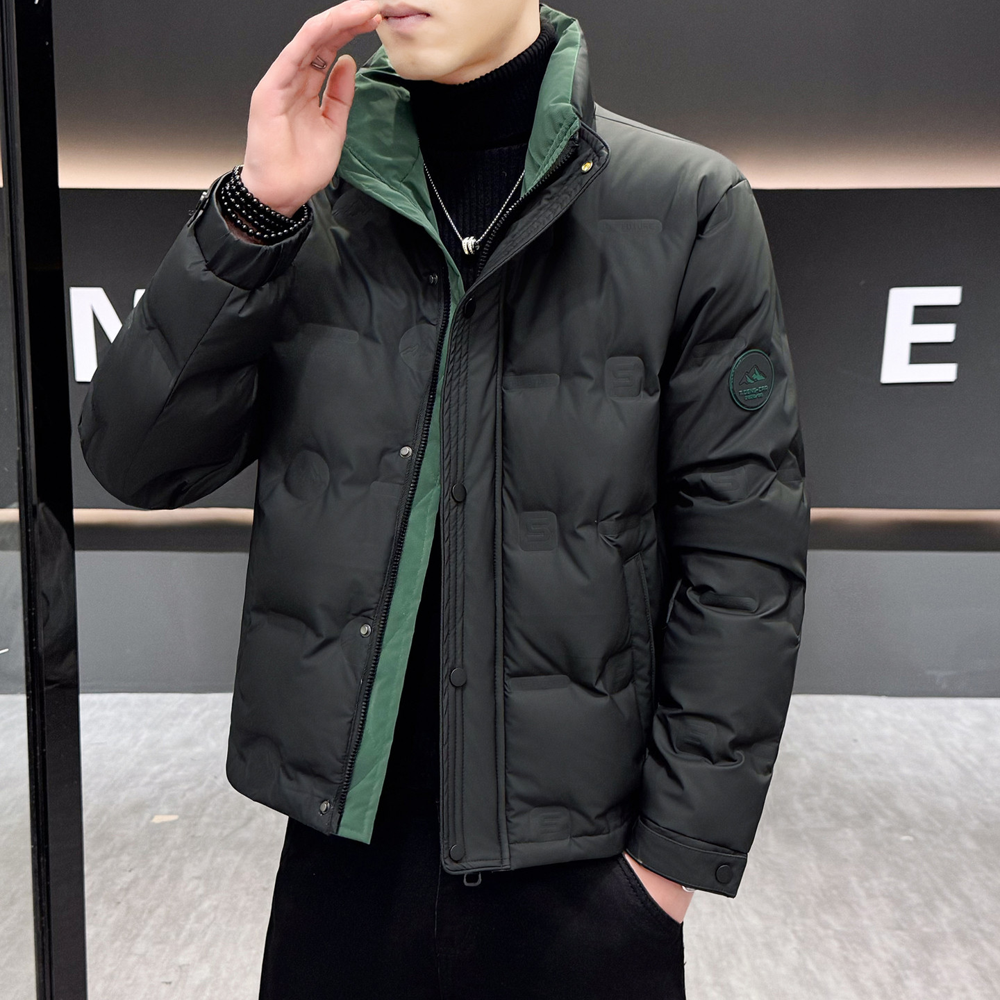 冬季新款休闲羽绒服外套