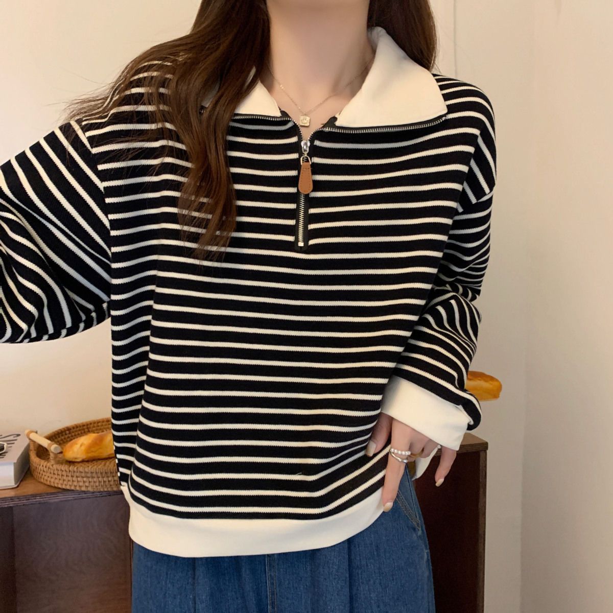 新款黑白条纹宽松舒适套头卫衣女