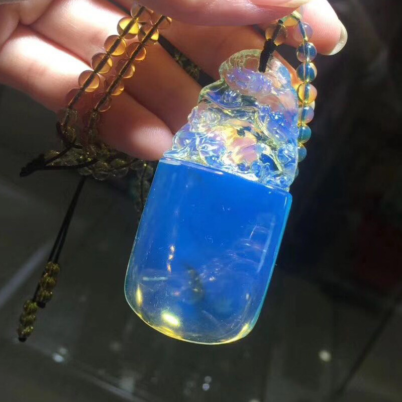 多米尼加蓝珀挂件 净水高蓝睨龙方牌 琥珀方牌