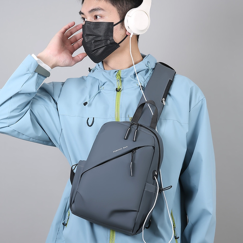 潮牌休闲防水胸包男新款斜挎小包