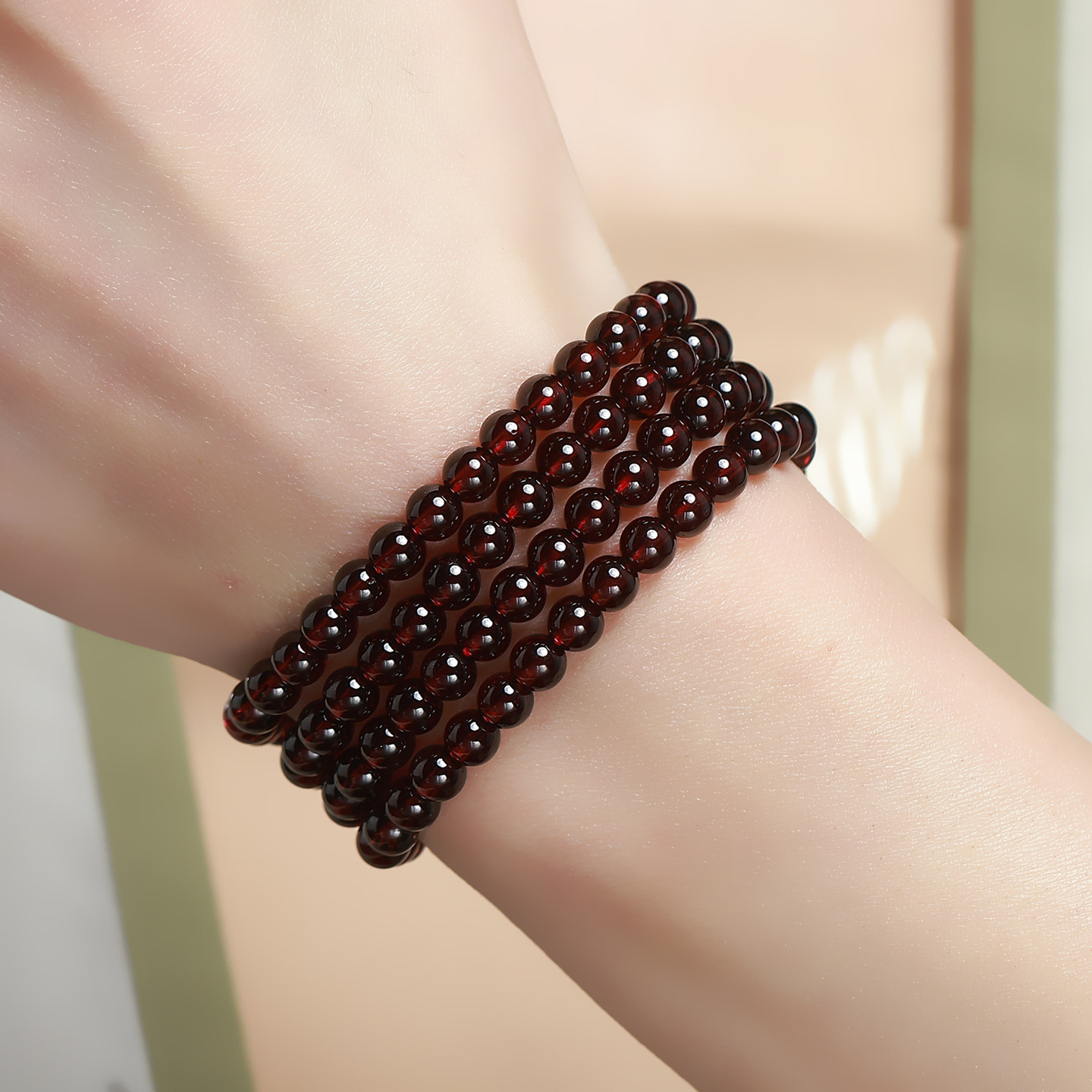 纯天然石榴石手串女款三圈散珠真原石珠子收藏级水晶串珠酒红手链