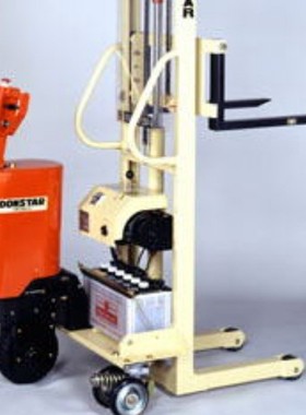 KANTOH  电动堆高机 35-15