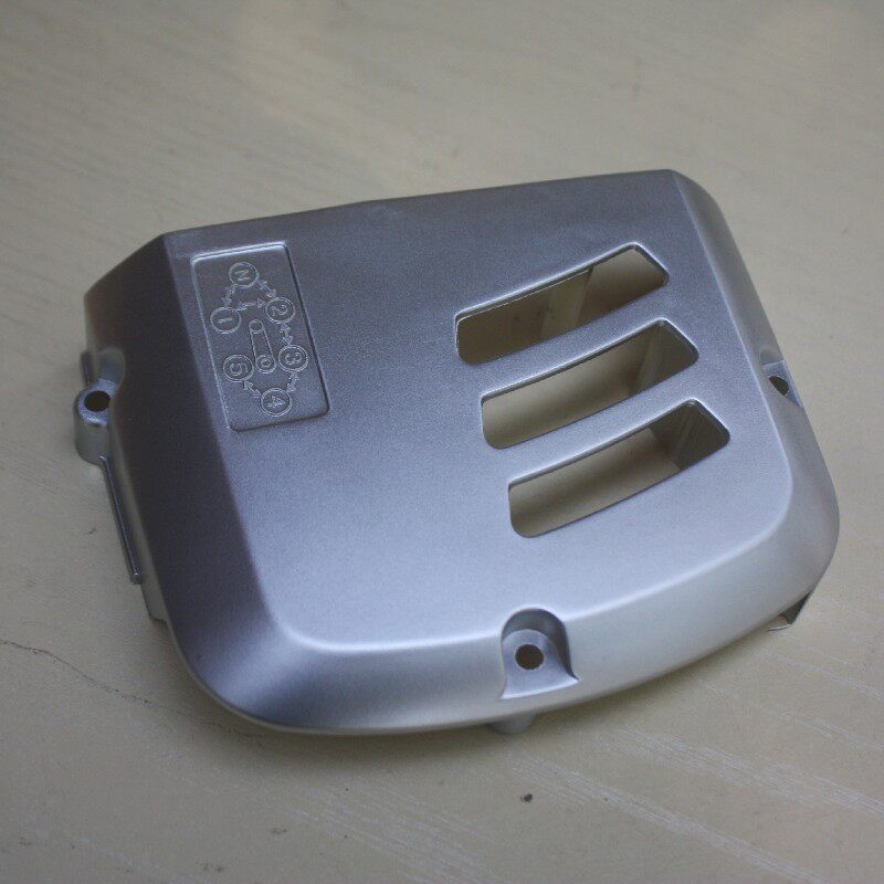 摩托车125铃木王GS125发动机GN125钻豹125-K链条盖 链轮盖 小边盖