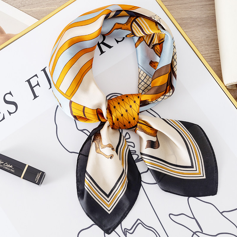 70小方巾丝巾女2025新款夏季百搭领巾妈妈礼物实用时尚高级感围脖