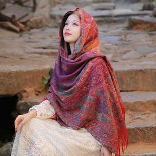 云南民族风披肩女新疆西藏旅游拍照穿外搭川西斗篷两用围巾女冬季