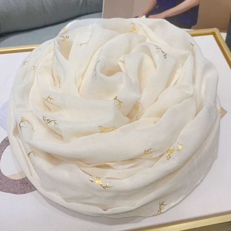 2024春秋新款丝巾女百搭韩版棉麻透气围巾女米色烫金冬季保暖围脖