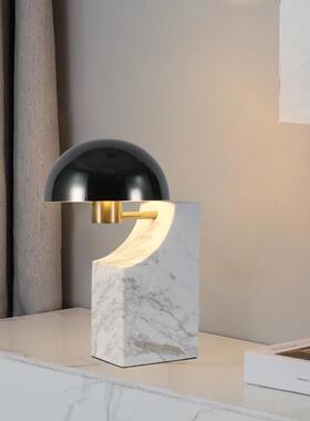 北欧简约现代蘑菇台灯设计师儿童房卧室床头个性创意装饰艺术台灯