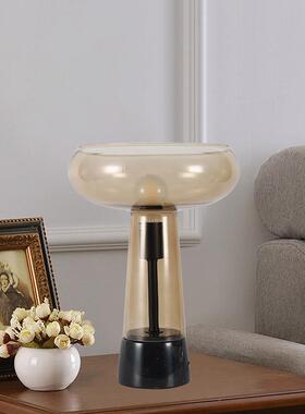 北欧现代简约客厅玻璃台灯创意个性床头卧室书房样板房设计师台灯