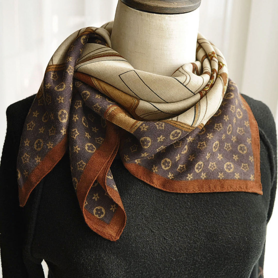 韩版几何图案小方巾丝巾男女士冬季百搭装饰保暖围巾棕色护颈领巾,服饰配件/皮带/帽子/围巾,围巾/丝巾/披肩,淘宝优惠券,粉丝福利购,淘宝优惠卷