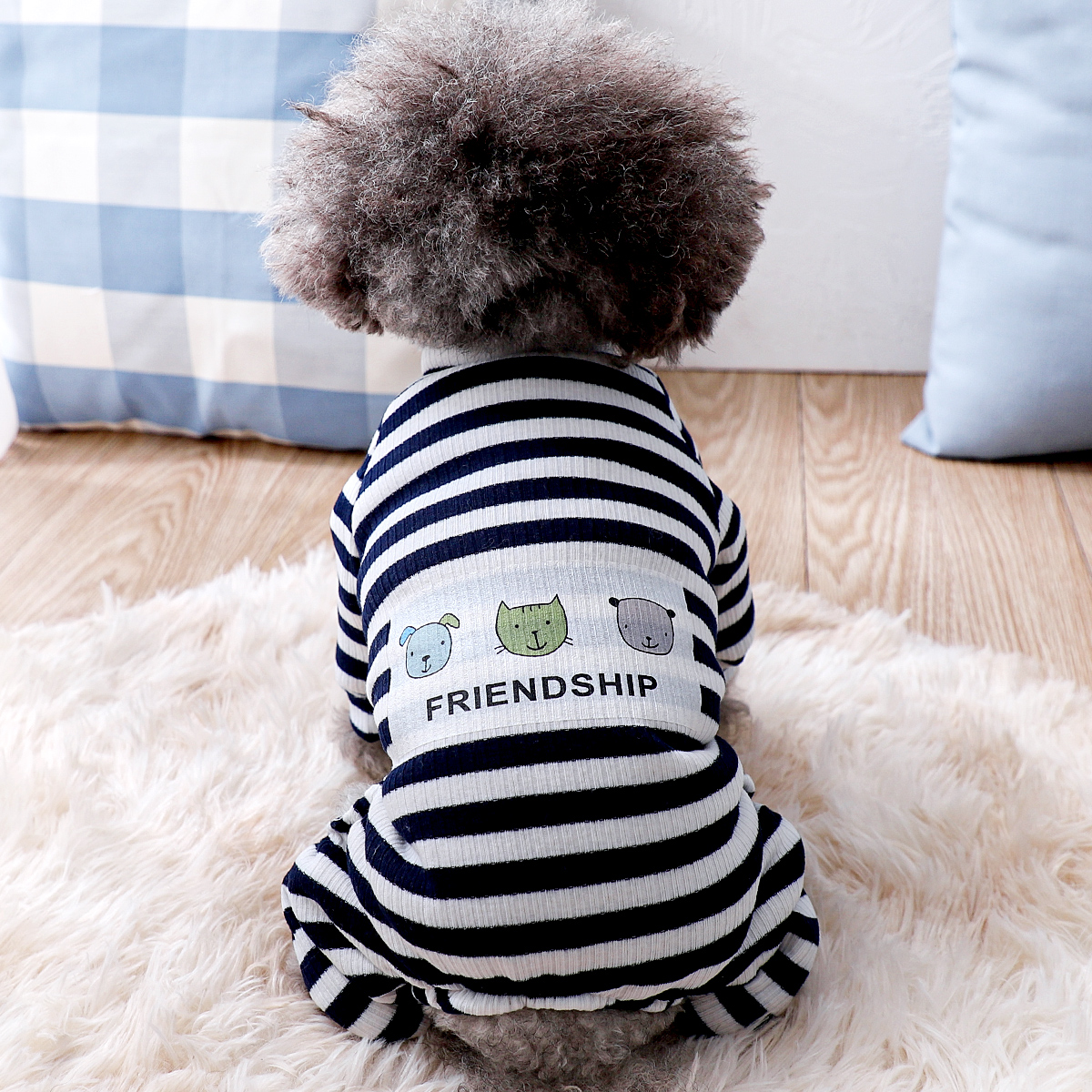 狗狗衣服2025新款冬小型犬保暖冬季西高地博美加厚居家睡衣四脚衣