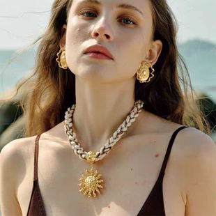 文艺通勤风高级手工编织粗绳太阳吊坠项链女小众夸张choker颈链潮