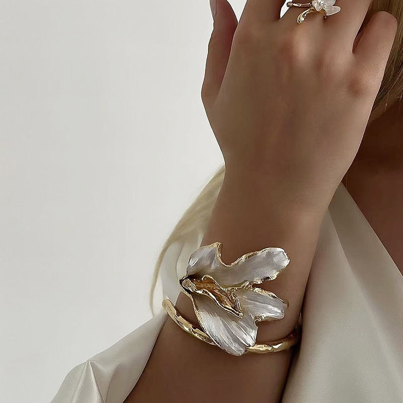 Enamel Iris Cuff Bracelet | $4.81 Direct from China - Product image 2