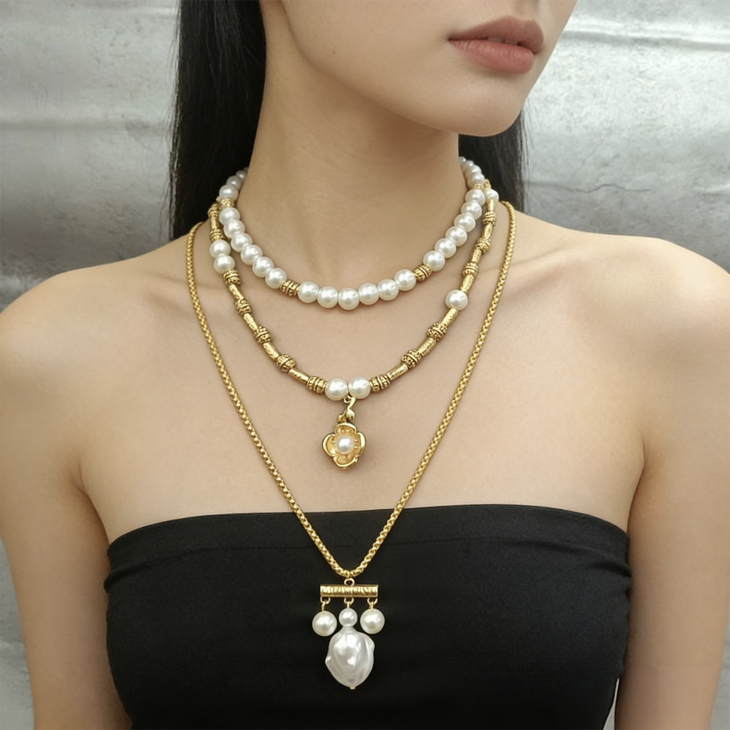 老钱风金色拼接串珠多层珍珠项链女款2026新款轻奢花朵吊坠毛衣链