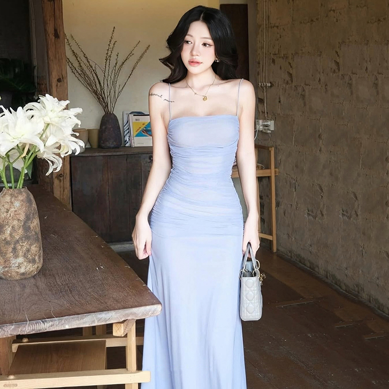 纯欲氧气感复古褶皱吊带连衣裙