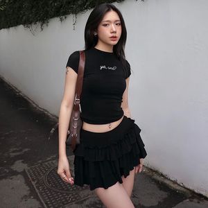 KLIOU 酷酷辣妹风黑色字母印花短袖T恤显瘦高腰半身裙时尚两件套