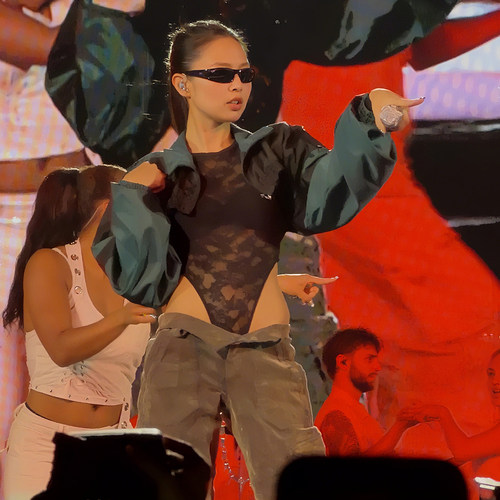 KLIOU Jennie同款时尚设计感蕾丝长袖连体衣外搭短款个性百搭外套