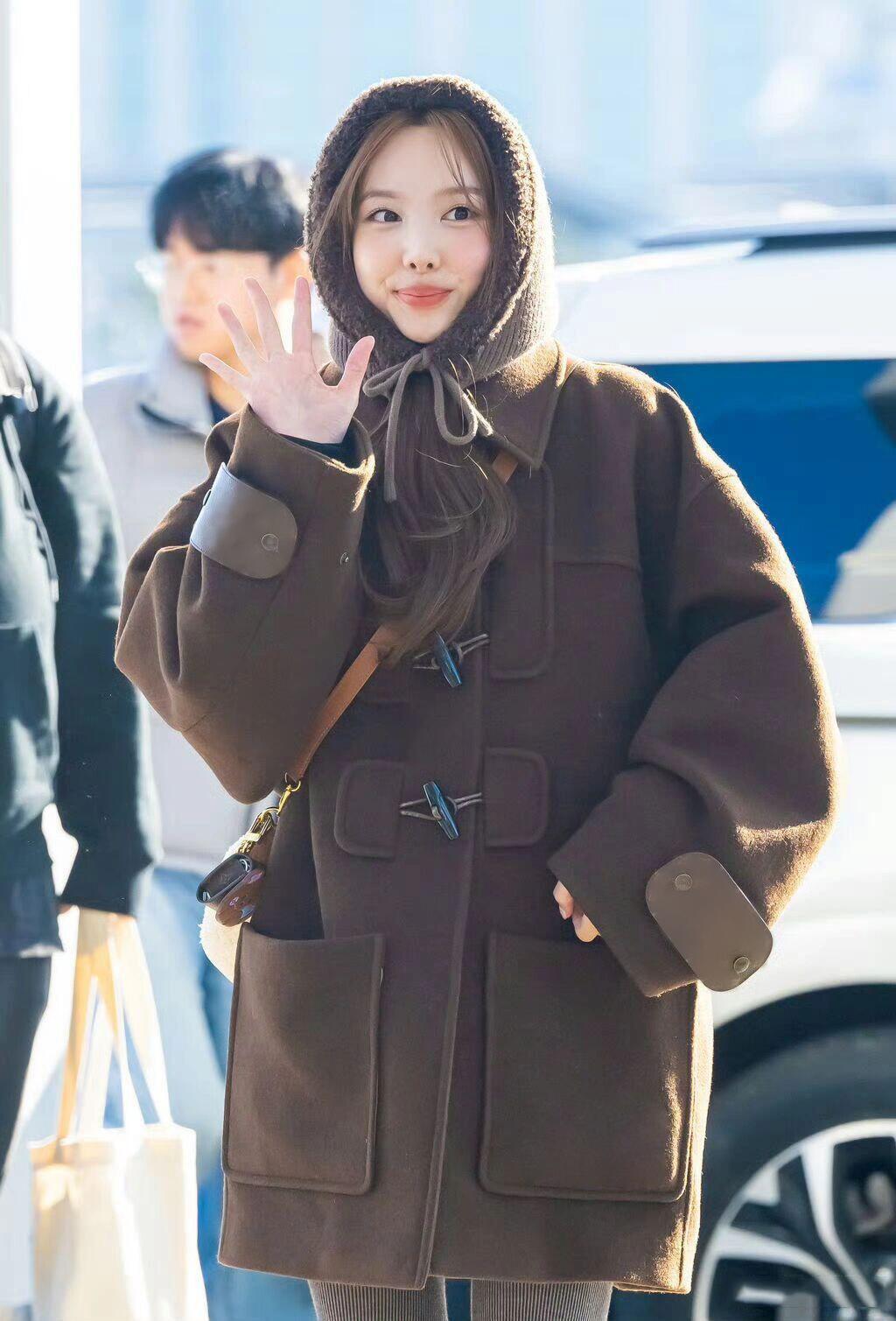 林娜琏同款2024冬季新款气质复古美拉德牛角扣毛呢大衣外套女