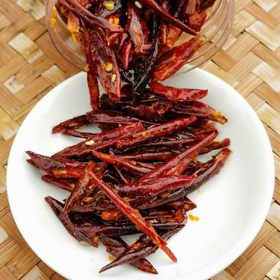 新款 重庆秀山贵州特产牛羊肉粉米线香辣脆辣椒丝丝海椒丝下饭调