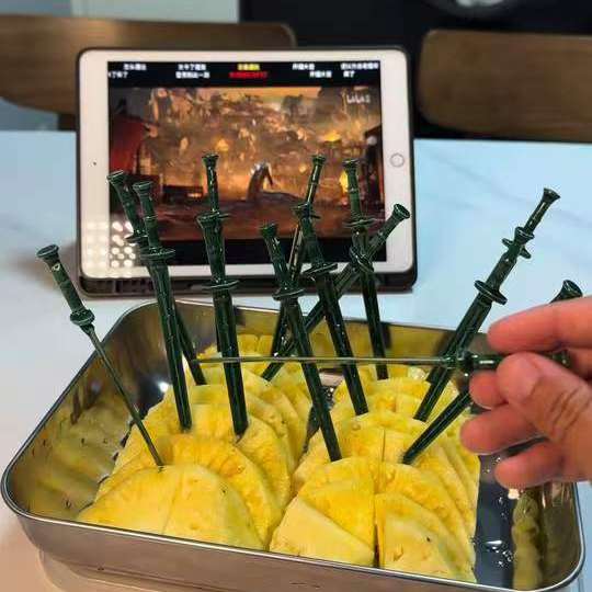 青竹蜂云剑水果签创意凡人修仙传周边趣味剑形果叉家用实用小工具