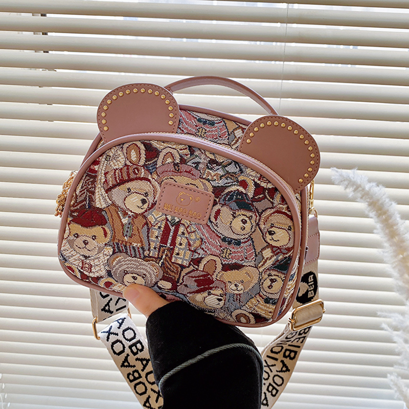 小熊包新款2025高级感单肩斜挎包