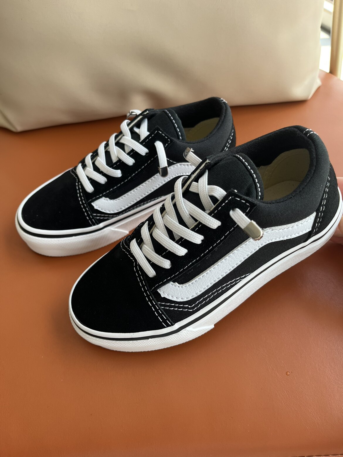 经典VS童鞋儿童帆布鞋黑色低帮板鞋松紧带休闲鞋滑板鞋学生鞋秋季