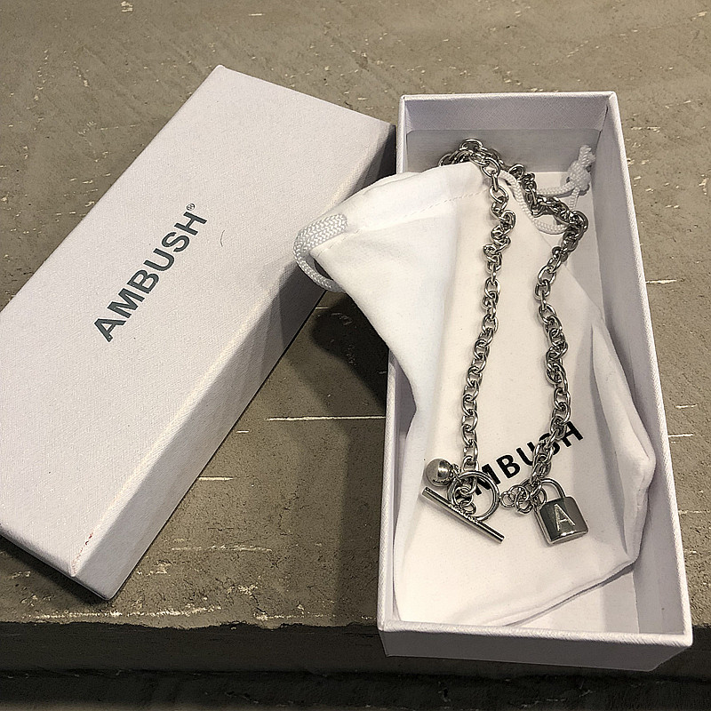 AMBUSH百搭嘻哈钥匙锁服配项链