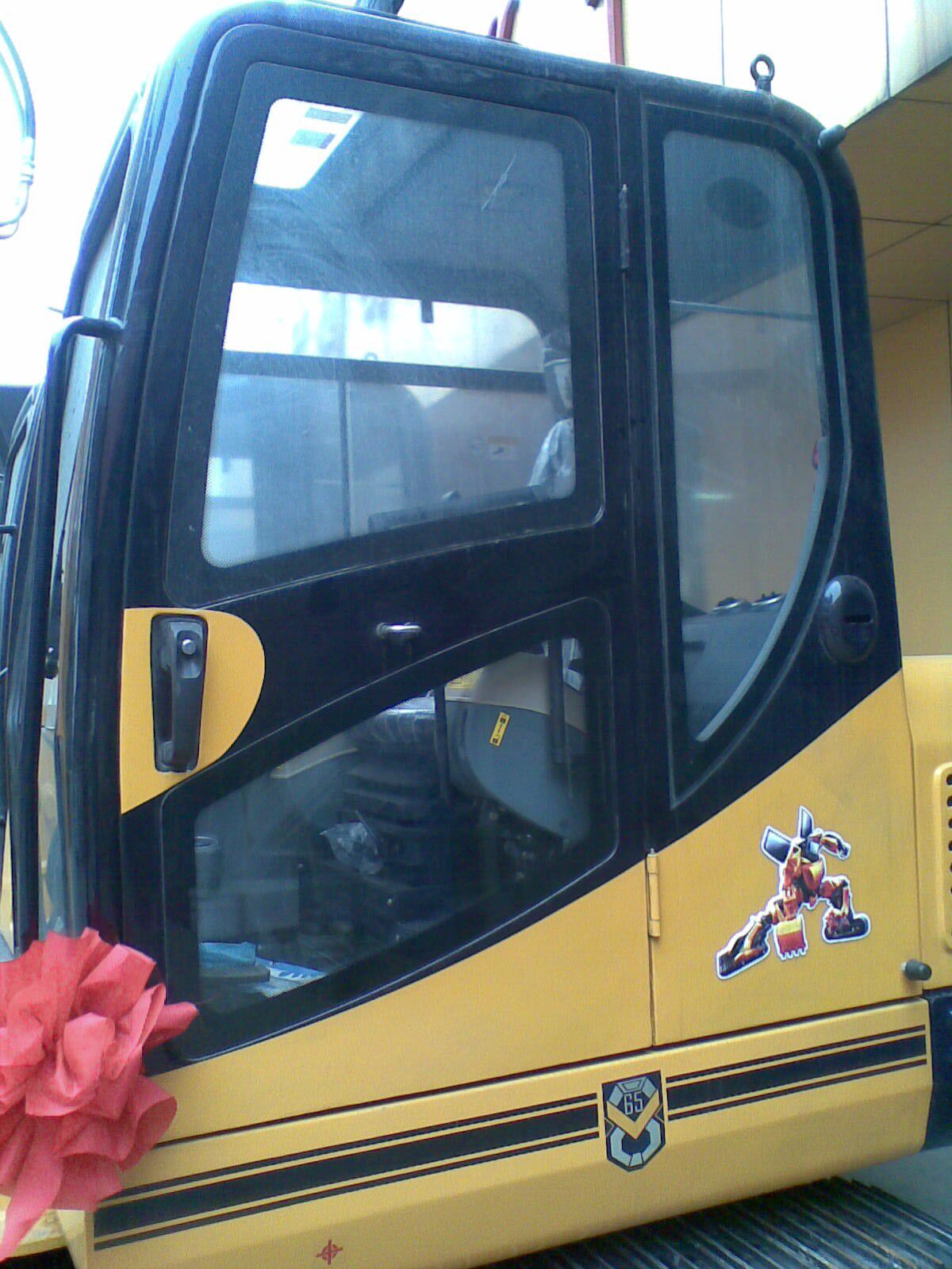 雷沃挖掘机玻璃 雷沃65v8前挡前下左门上左门下左后侧右前推