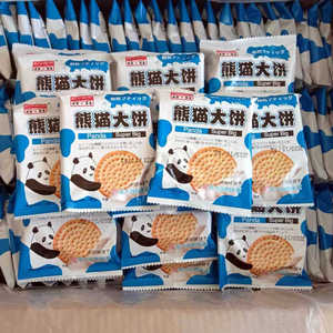 上海瑞丝熊猫大饼美味又可爱休闲零食饼干糕点办公室老人小孩