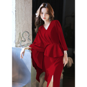 敬酒服新娘酒红色订婚连衣裙赫本披肩小晚礼服女红歌大合唱演出服