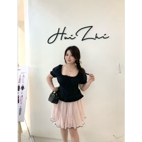 慧芝huizhi HZ907甜美上衣 定制款 方领泡泡袖甜美微胖显瘦衬衣