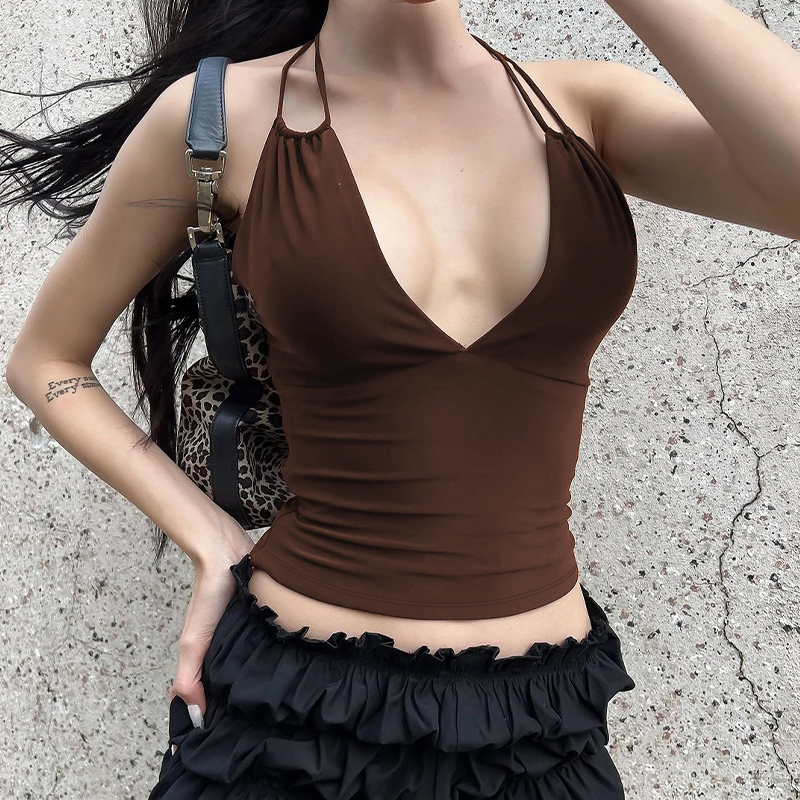 性感辣妹深V领挂脖吊带背心