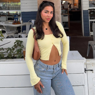 纯色简约休闲打底衫 上衣女 T恤 长袖 shemoda日常百搭单排扣U领开衫