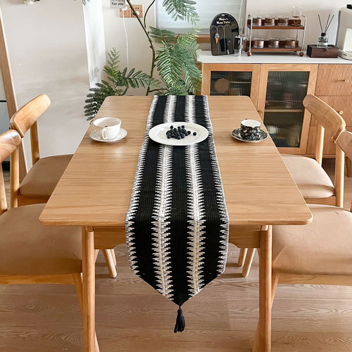北欧复古黑白格纹棉麻桌旗