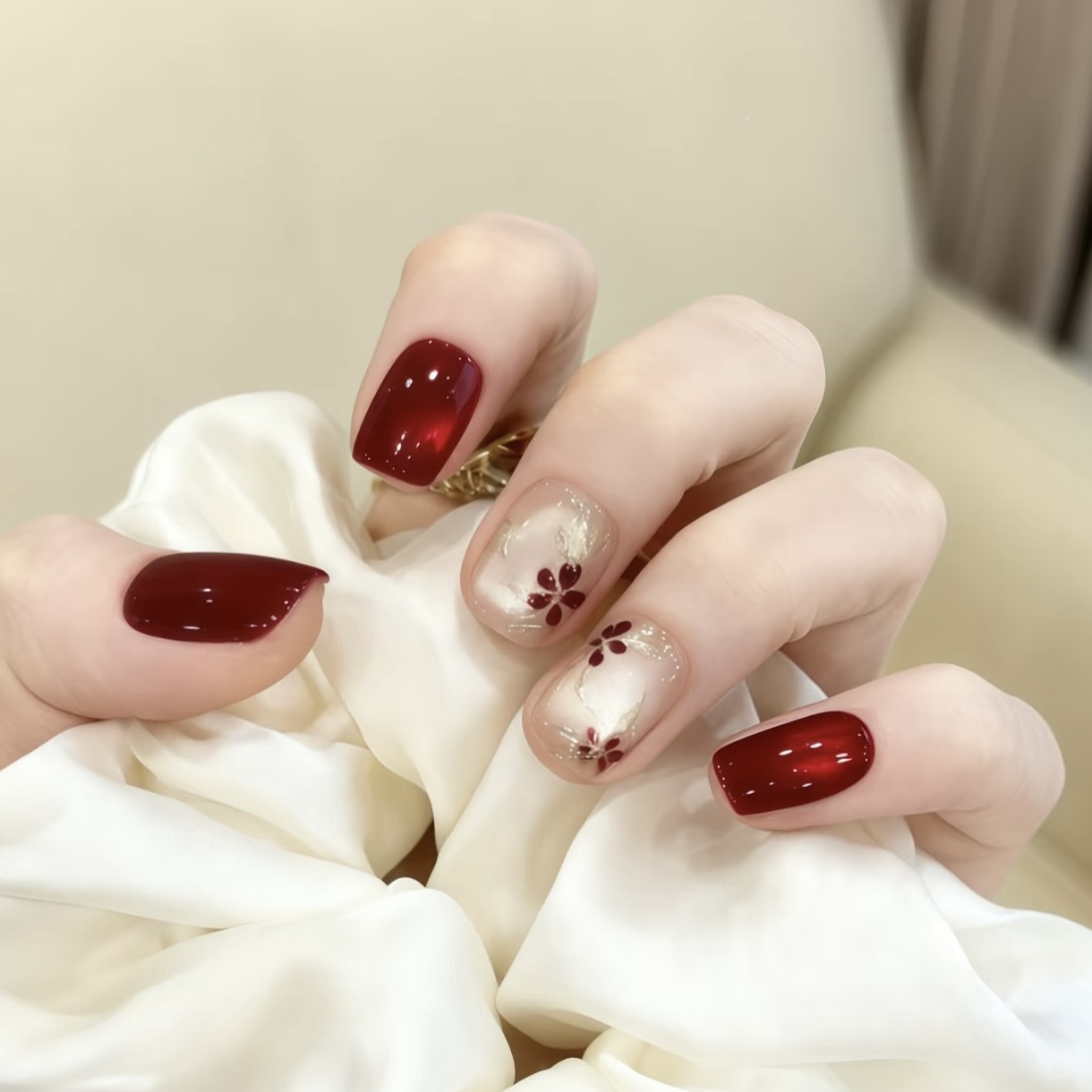 【红宝石】新中式猫眼显白清透玻璃珠新年红色美甲显白高级手工甲