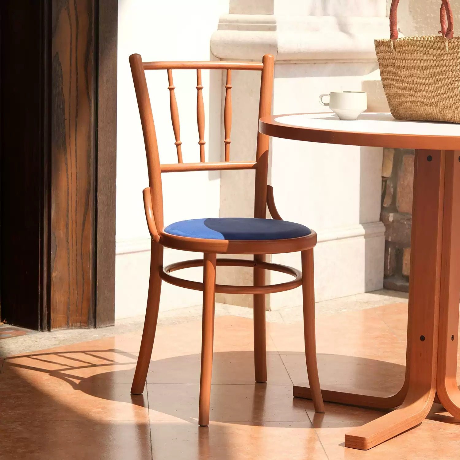 北欧中古实木餐椅软包椅