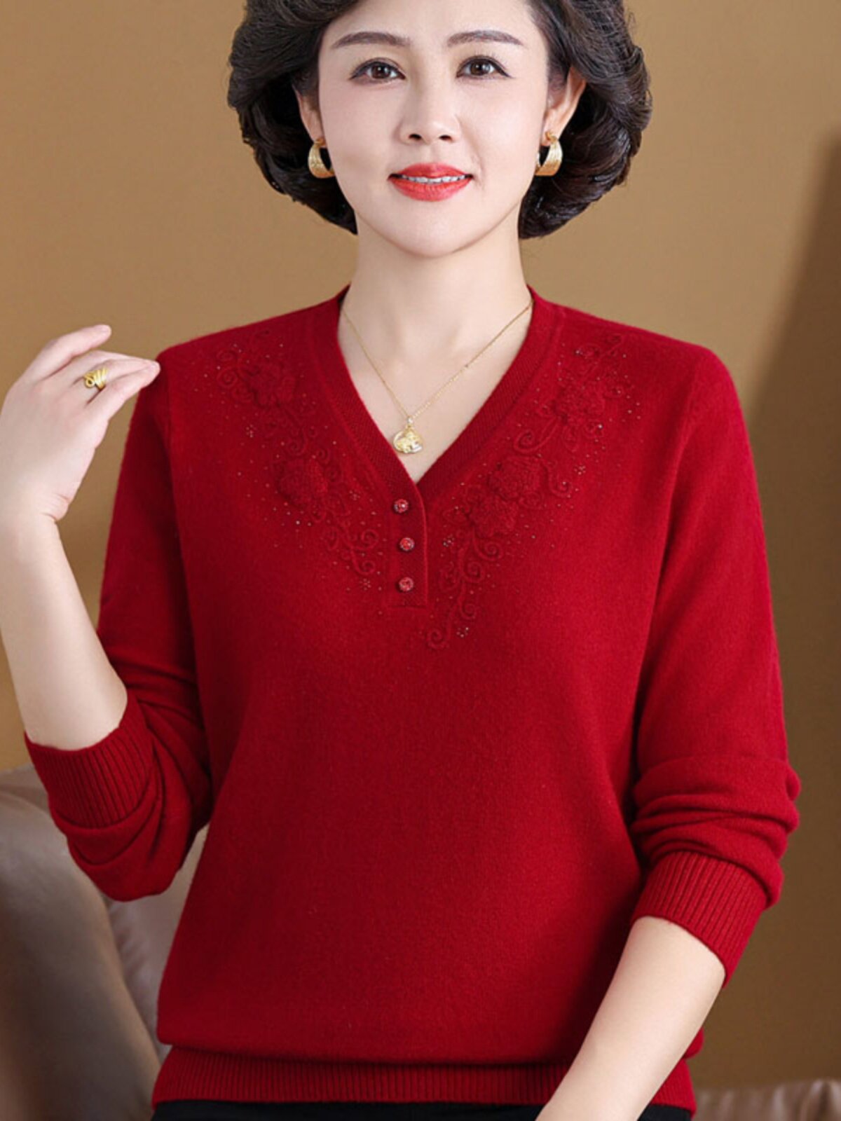本命年妈妈装秋冬装全羊毛衫女高贵阔太太红色打底衫中老年人上衣