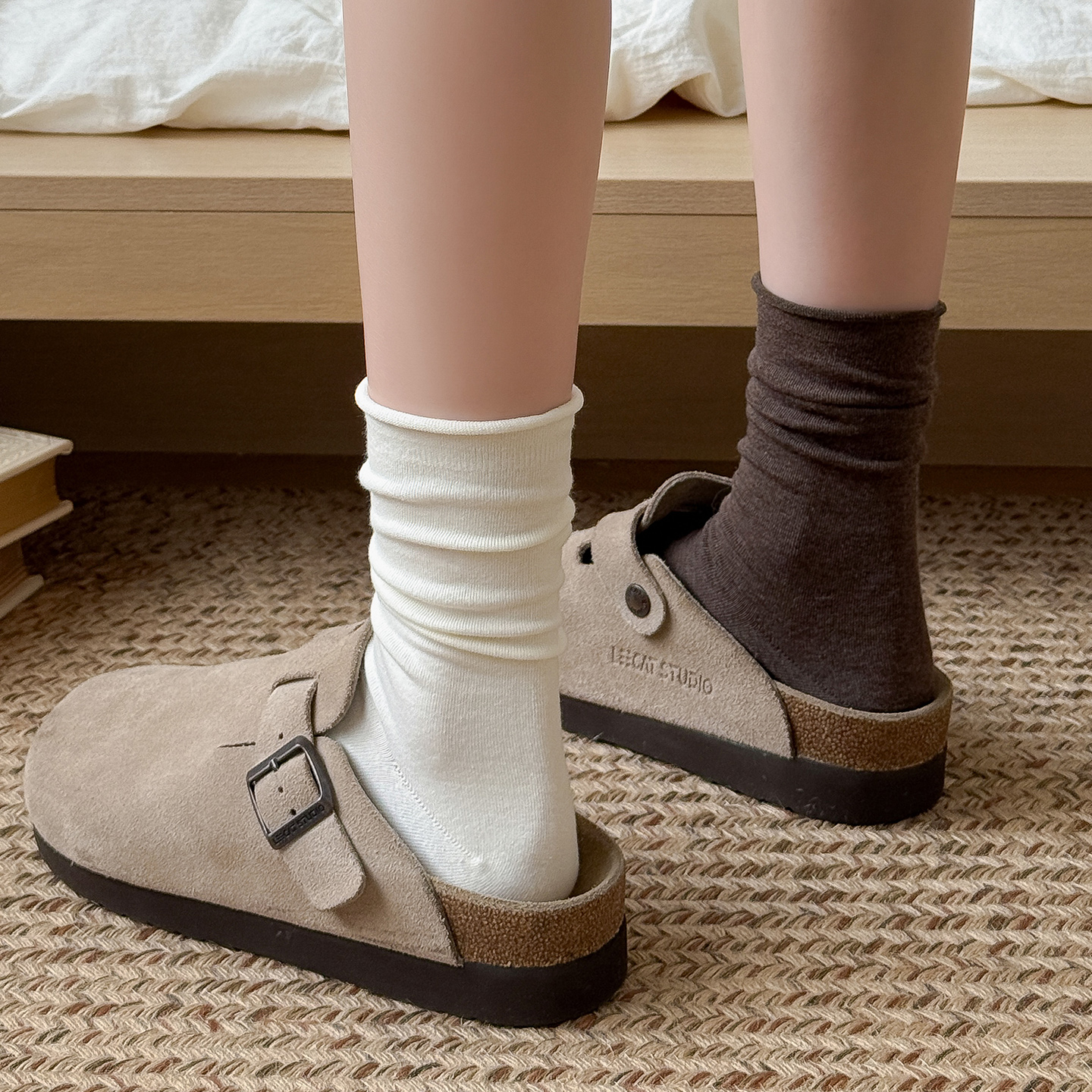 咖色无骨卷边堆堆袜子女白色纯棉配小皮鞋中筒袜百搭春秋款新款袜