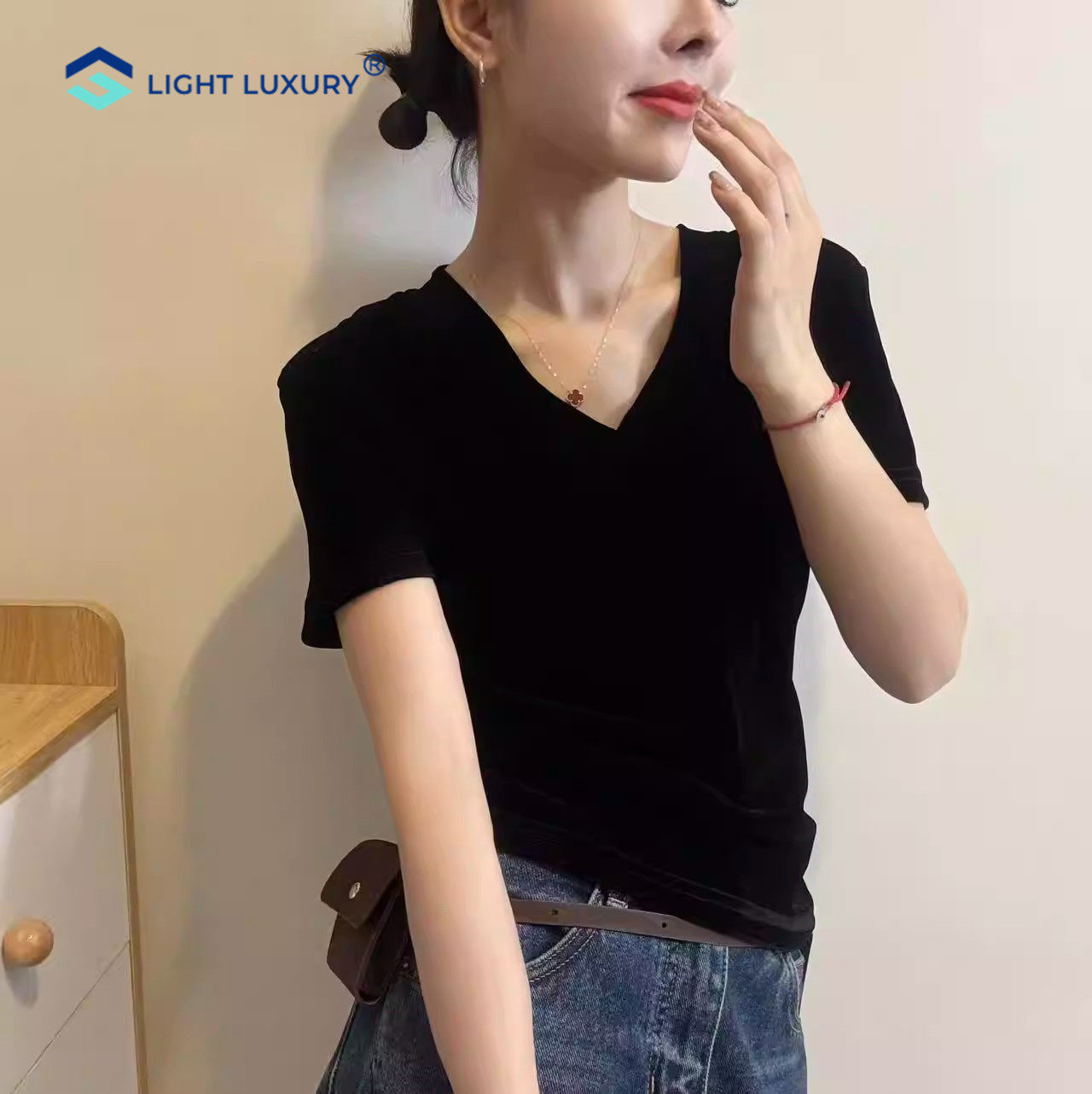 黑色V领t恤女2026夏季新款正肩短袖修身显瘦打底小衫减龄纯色上衣