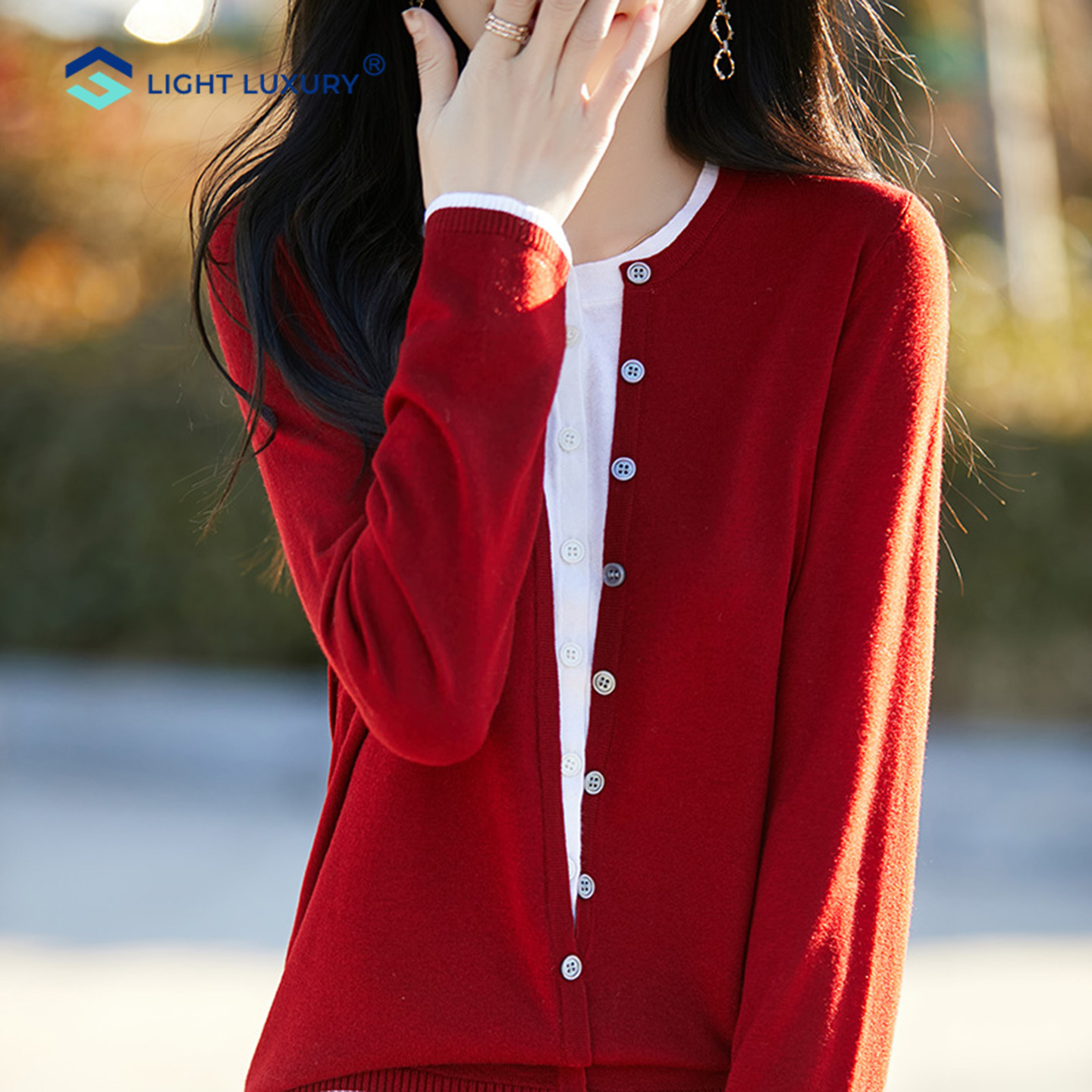 鄂尔多斯市安可拉红色羊毛开衫女