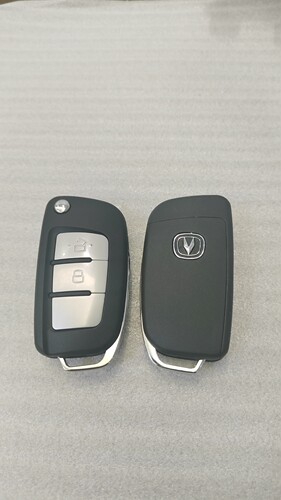 适用长安悦翔V3V5CX20CX30奔奔志翔欧力威改装折叠钥匙遥控器外壳