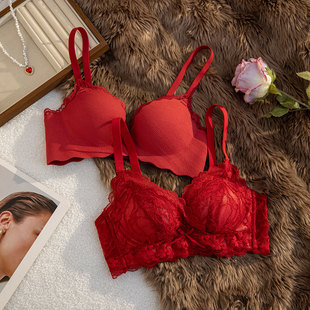 红色内衣女小胸聚拢显大2026新款本命年无痕蕾丝文胸平胸专用胸罩