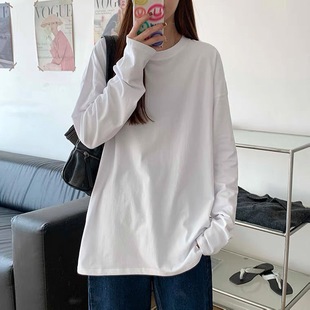 shirt with long Women base sleeved underneath white