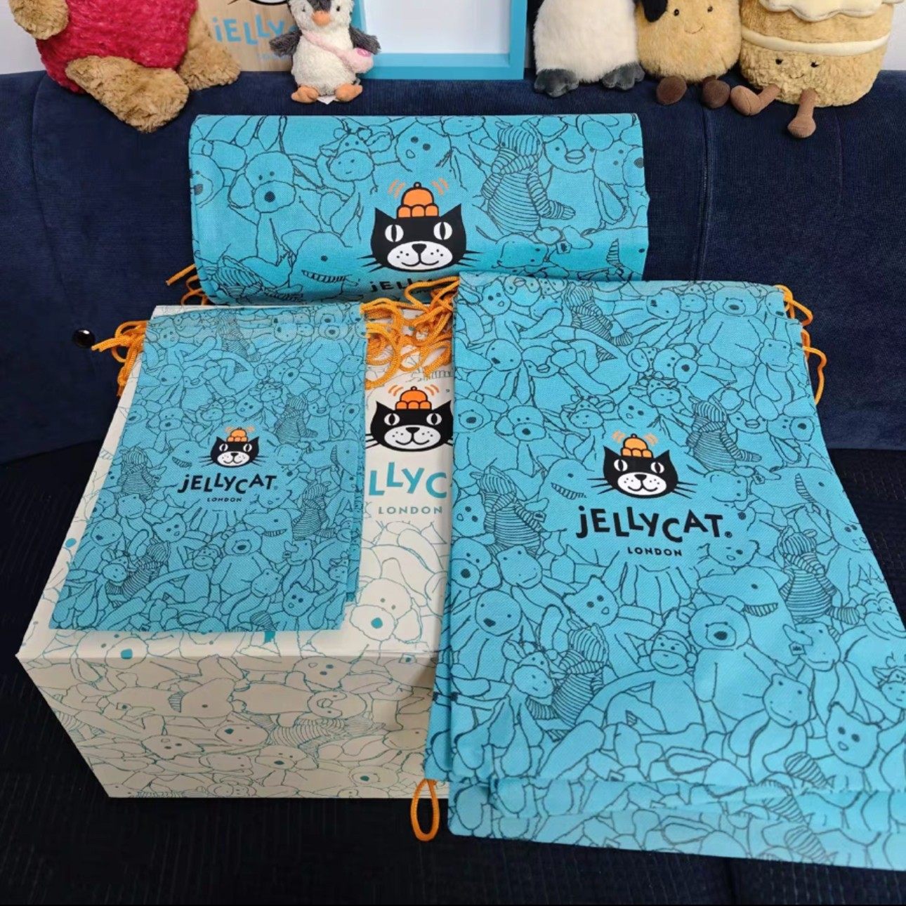 jellycat礼盒磁吸包装盒原装蓝色防尘袋贺卡收纳礼品袋彩色手提袋图片