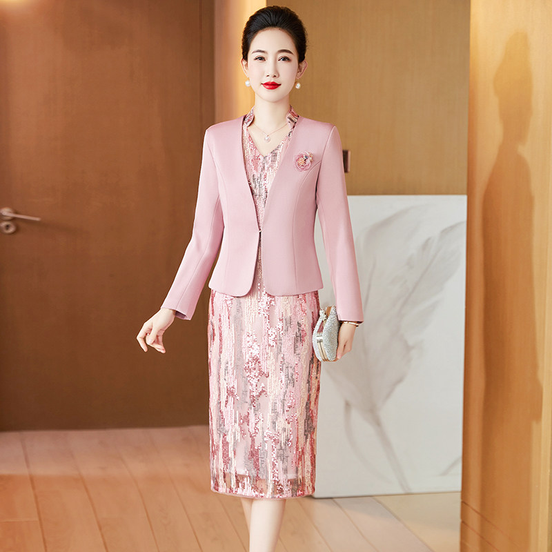 新款藕粉色显年轻两件套妈妈装婚宴礼服连衣裙遮肚修身喜婆婆套装