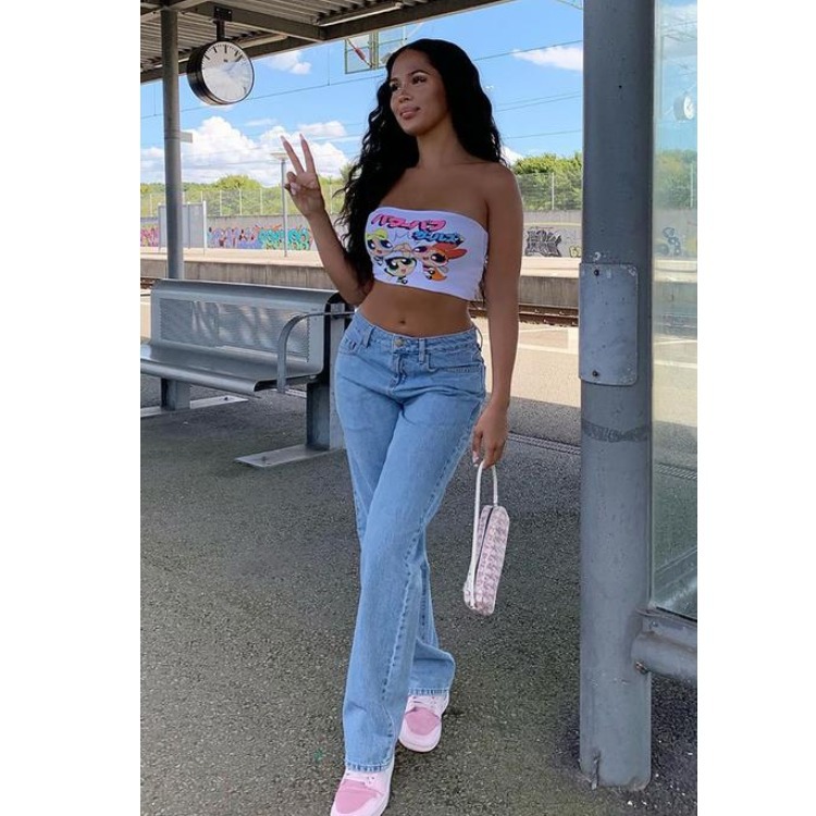 Women light blue straight leg pants and jeans女直筒裤牛仔裤