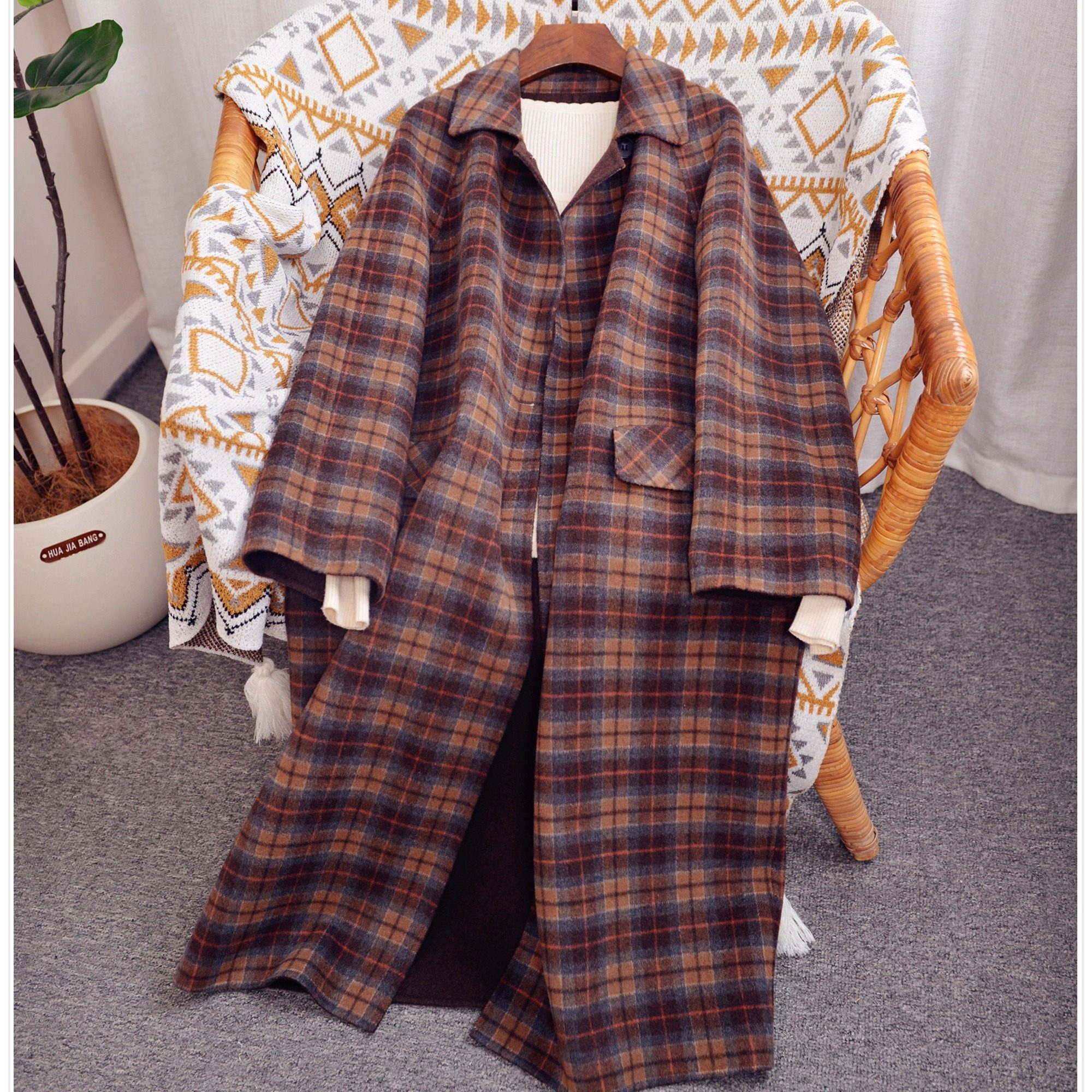 文艺咖啡色格子长大衣澳洲羊毛