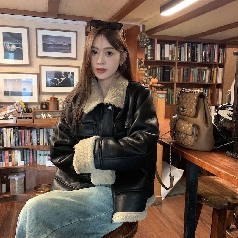 大码毛绒拼接翻领PU皮衣外套女冬季加厚保暖皮毛一体宽松上衣
